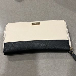 Kate spade wallet
